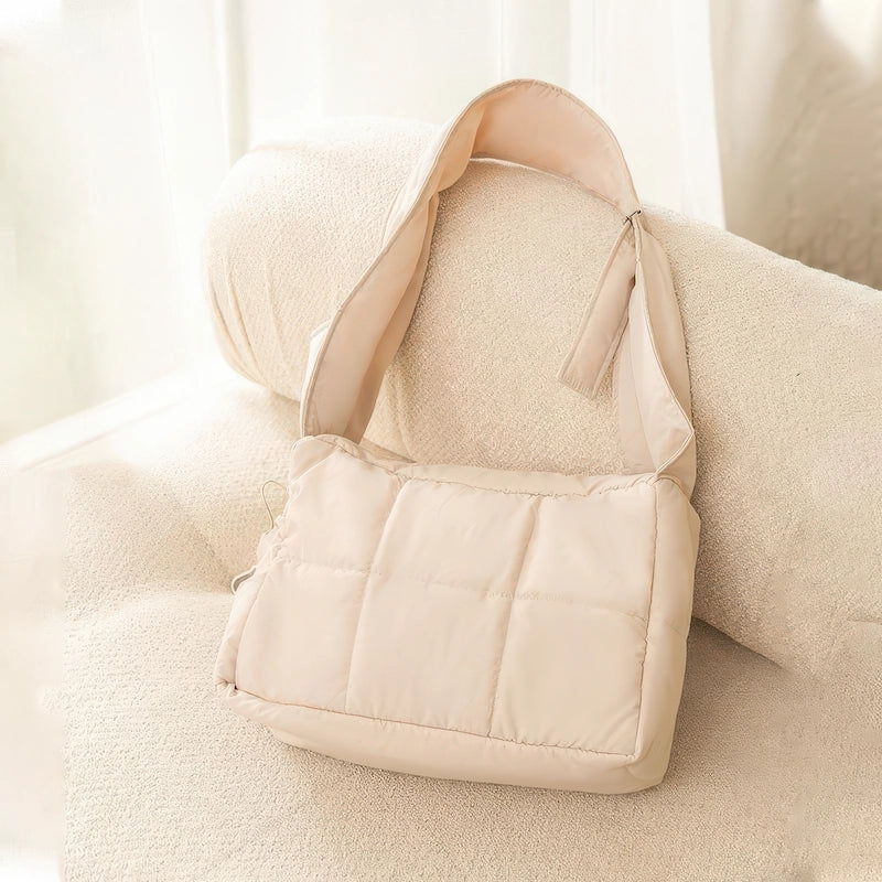 ドッグスリング ベージュ ふわふわ 抱っこ紐 軽量 洗える ペット キャリーバッグ 散歩用