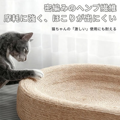 研ぎカス・ゴミが出にくい高密度編みの麻縄素材アップと爪を研ぐ猫
