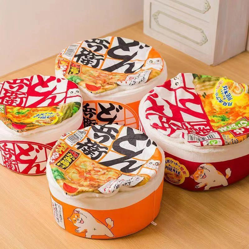 赤い天ぷらそば型の猫ベッド一覧 ユニークなカップ麺デザインのペット用品 もふもふ幸せ