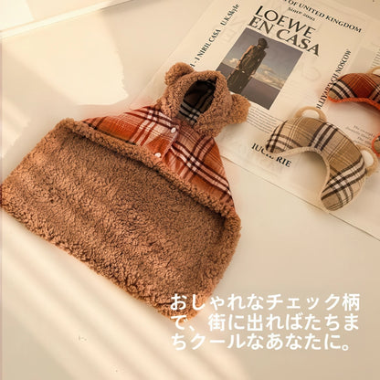 おしゃれな犬服 置き画 チェック柄 くま耳マント インテリア