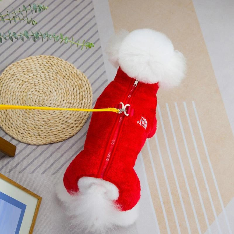 犬 冬服 着用イメージ レッド 上から 背中チャック 散歩中